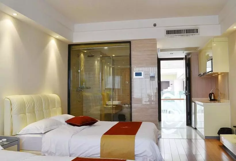 Fotos del hotel Vili International:  7