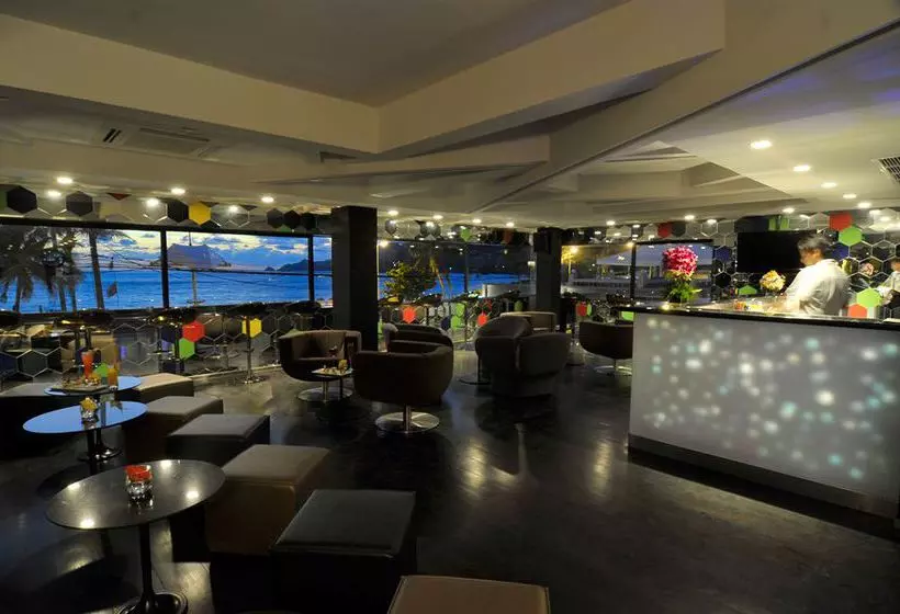 Fotos del hotel Blay Tong Beach Resort:  10