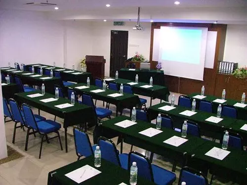 Fotos del hotel Alora Hotel:  17