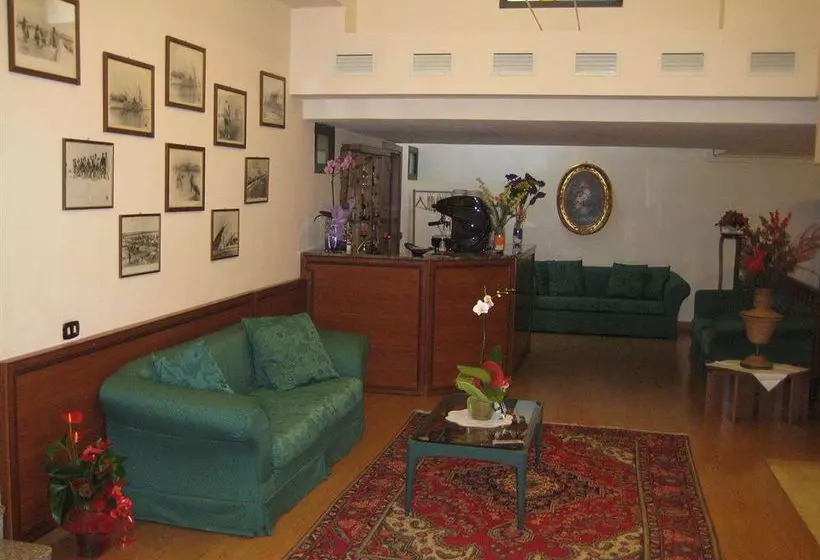 Fotos del hotel Octavia:  8