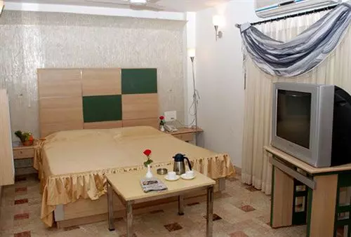 Fotos del hotel Tanisha:  16