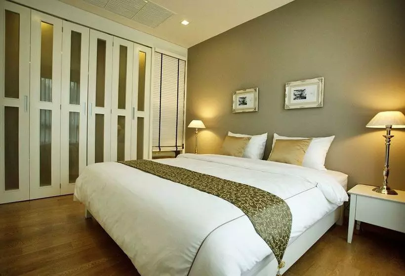 Fotos del hotel Alisha Court:  16