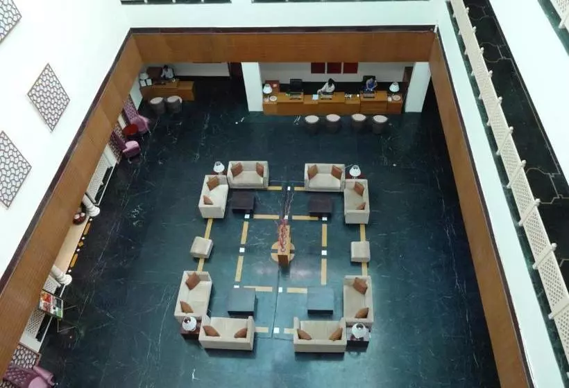 Fotos del hotel Golden Tulip Udaipur:  12