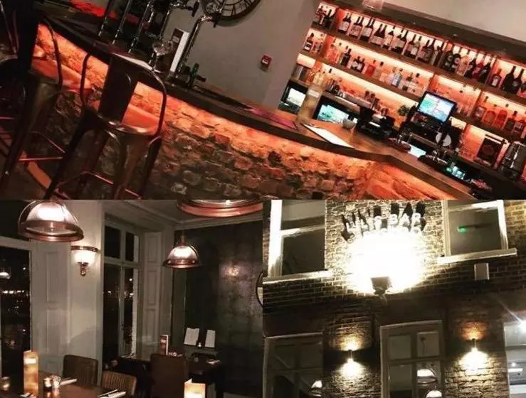 Fotos del hotel Lil's On The Waterfront:  3