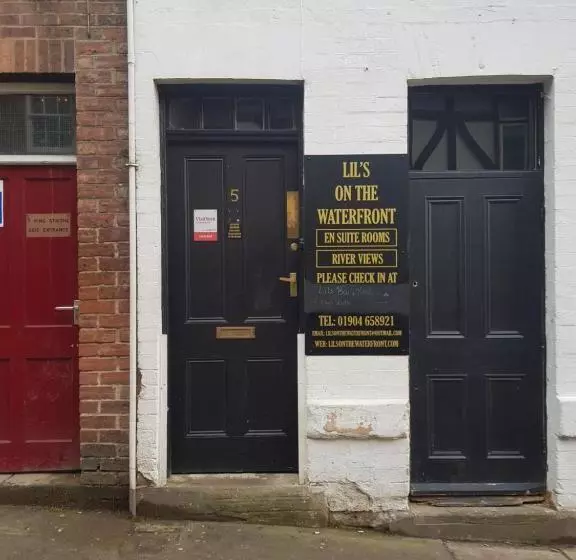 Fotos del hotel Lil's On The Waterfront:  5