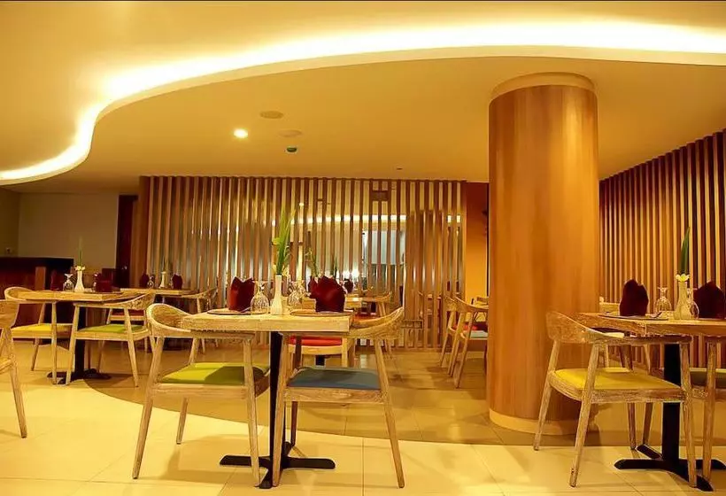 Fotos del hotel Santosa City Bali:  5