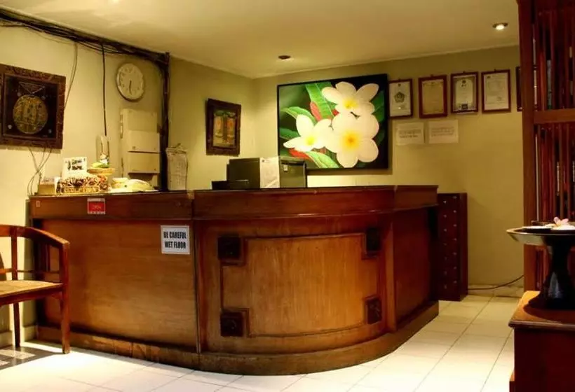 Fotos del hotel Sus Budget  Legian:  3