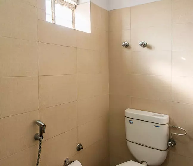 Fotos del hotel Oyo Rooms Sindhi Camp Metro Station 2:  4