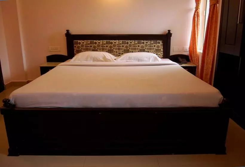 Fotos del hotel Emerald Inn:  2