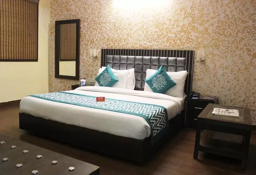 Fotos del hotel Oyo Rooms Rajendra Place Metro Station:  5