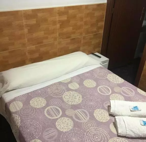 Fotos del hotel Pensión La Ferroviaria No Fumadores:  5