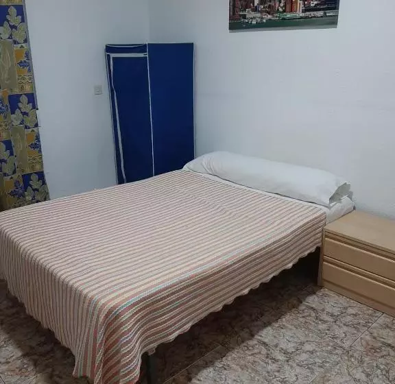 Fotos del hotel Pensión La Ferroviaria No Fumadores:  19