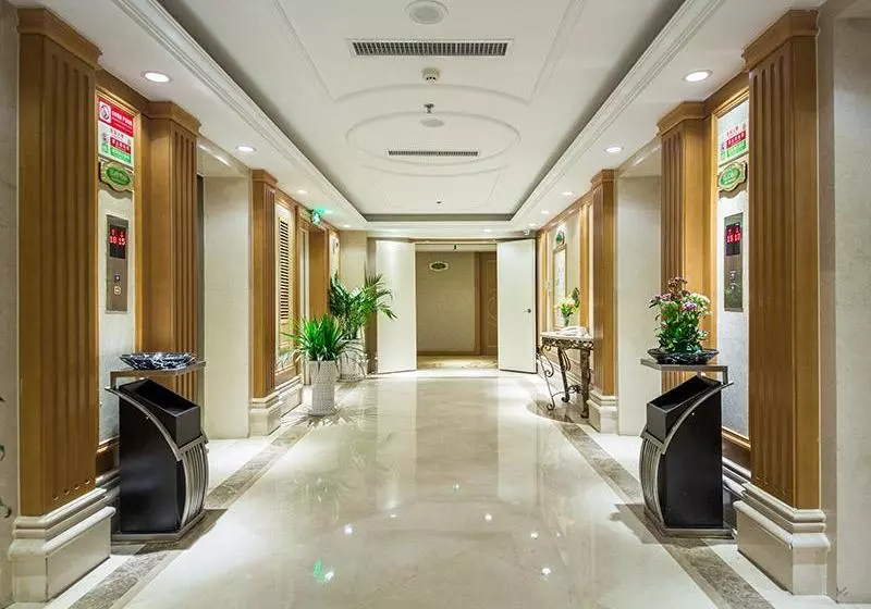 Fotos del hotel Vienna Hotels:  6