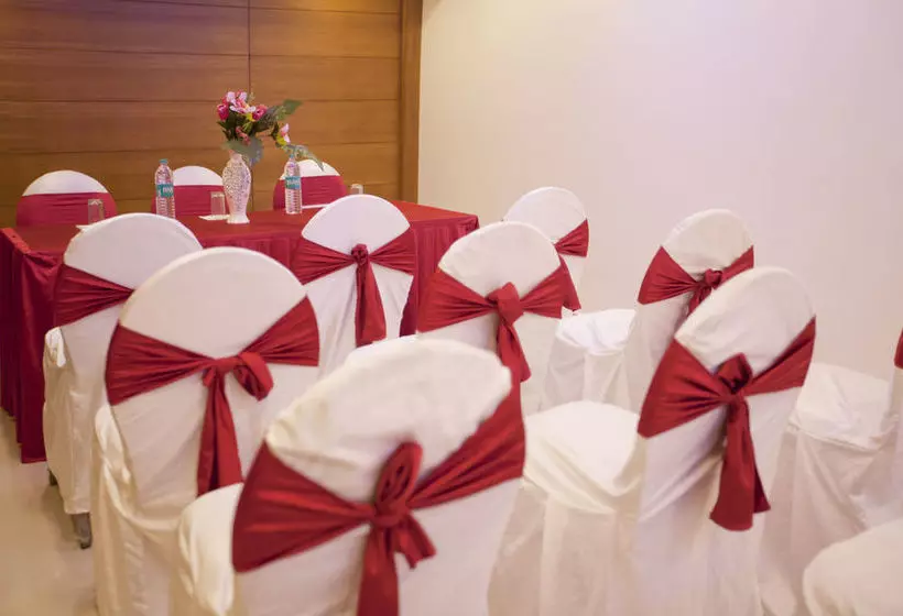 Fotos del hotel Shoba Residency:  18