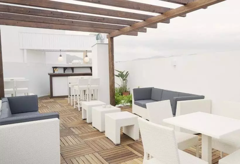 Fotos del hotel Living4Malaga Suites Superior:  13
