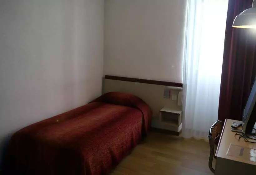 Fotos del hotel Hôtel Royal:  2